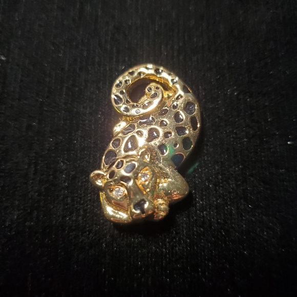 Lilly Pulizter Jaguar Leopard Scarf Lapel Pin Brooch - Picture 2 of 4
